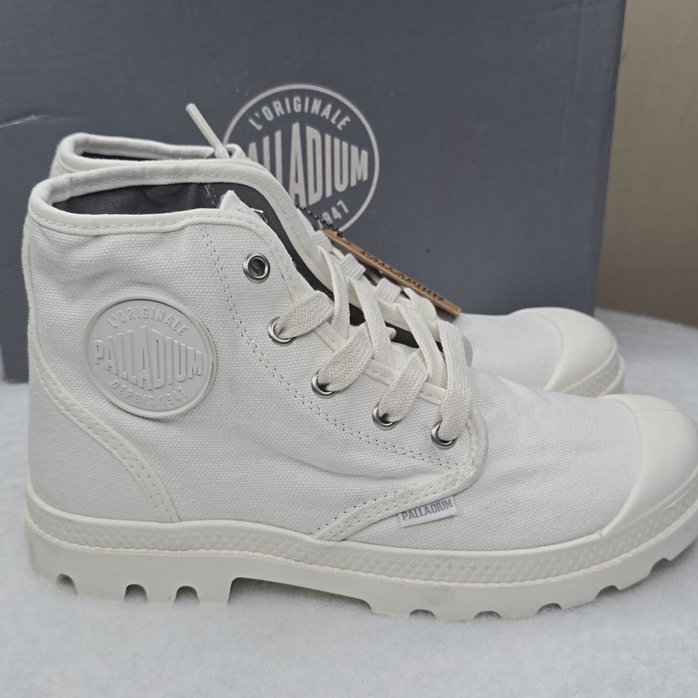 NIB Womens Palladium Pampa HI Sz 7 Star White - Picture 3 of 9